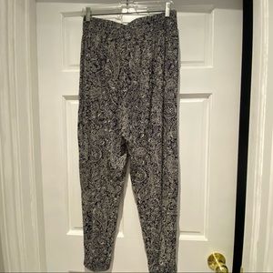 H&M Patterned Pants